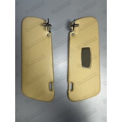 PAIRE PARE SOLEIL BEIGE APRES 1967 AVEC SUPPORTS CHROME