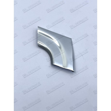 ANGLE CADRE DE PARE BRISE INF.G SL/SLC